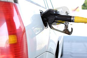 Ceny paliw w Polsce. Benzyna i LPG tanieją, ale diesel nie chce odpuścić-171370
