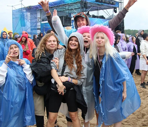 Rap Stacja 2025 rozgrzewa Sławę! Wielkie gwiazdy na scenie [FOTO]-171395