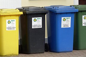 Koniec z darmowymi workami na śmieci. Tak zmieniają się zasady w gminach-171437