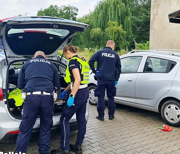 Ukradł auto i ruszył w rajd po pijanemu!-171492