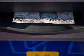 Nowy cennik usług bankowych. Klienci zapłacą więcej już od listopada-172625