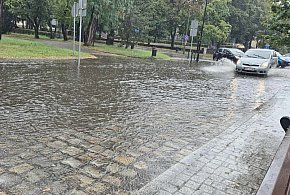 Zalane ulice i piwnice. Strażacy interweniują w powiecie-173182