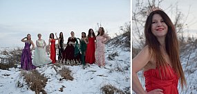Urodziny w sukniach na śniegu i w mrozie [FOTO]