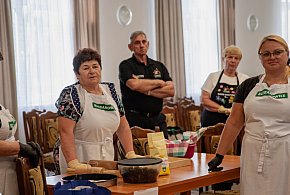 Gdzie kucharek sześć, tam nie ma co jeść? Tak mówią, ale nie tym razem!-174050