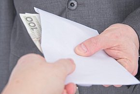 Zarabiasz bez firmy? Od 2026 roku wchodzi nowy, wyższy próg-174573