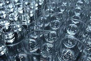 Tyle wzrosną ceny piwa i wódki. Rząd ogłosił nowe stawki akcyzy-175007