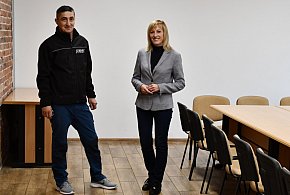 Doposażenie wiejskiego domu kultury w Grochowicach-175503