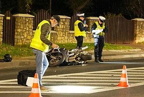 Motocyklista pod autem w Głogowie. Znamy kulisy groźnej kolizji [FOTO]-175641