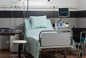 Lek wycofany z powodu zanieczyszczeń. W środku znaleziono fragmenty szkła-175724