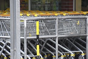 Czy 1 listopada zrobisz zakupy? Ten weekend zaskoczy wielu klientów-176012