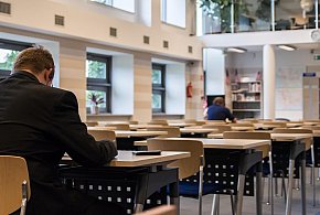 Zmiany w przepisach o wynagrodzeniach. Zapłacą za gotowość do pracy-176172