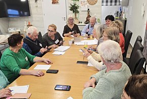 Seniorzy z gminy Głogów udowadniają, że wiek to tylko liczba-177963