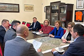 Wspólne działania na rzecz rozwoju ścieżek rowerowych w Powiecie Głogowskim-179800