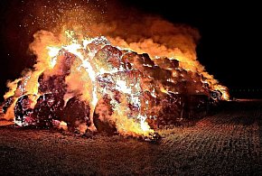 Pożar w Szymocinie. 300 balotów w ogniu pod Grębocicami!