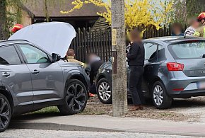 Zderzenie aut na Rudnowskiej w Głogowie. Ranne dzieci [FOTO]