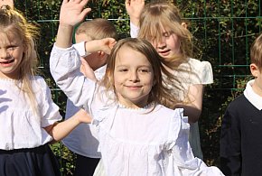 [FOTO] Huczne otwarcie przedszkola w Białołęce. Były występy i prezenty