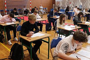 Demokracja w praktyce. Szkolny konkurs wiedzy o Sejmie w Jaczowie