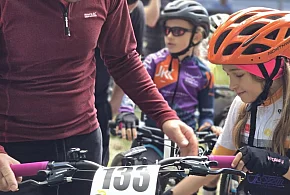 Młodzi kolarze rozpoczęli sezon. Inauguracja Ligi MTB Junior 2026