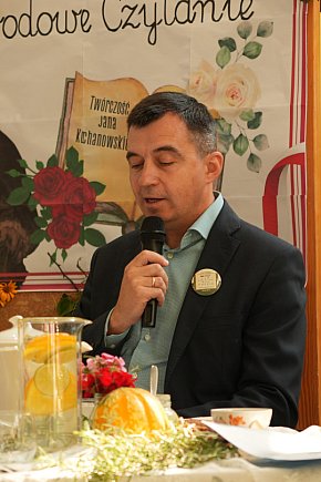 Narodowe Czytanie w SP 9 w Głogowie z prezydentem-7979