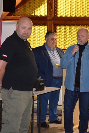 Specjaliści uczą, jak przetrwać możliwe kryzysy-8184