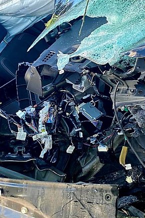 Auto staranowało ciągnik-8365