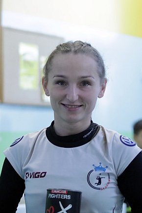 W Głogowie grają w siatkówkę i pomagają-8532