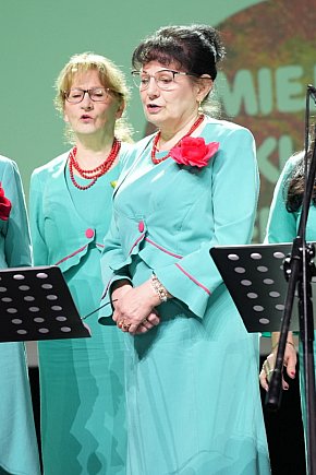 Seniorów spotkanie z kolędą w MOK-8671