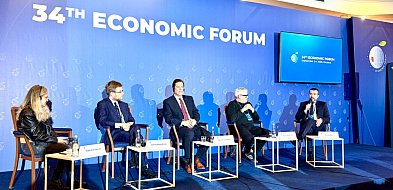 Starosta głogowski panelistą na Forum Ekonomicznym. Mówił o kulturze  -173337