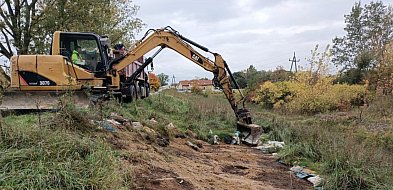 Koparki na wałach w Serbach. Mieszkańcy co tu się wyprawia?-175053