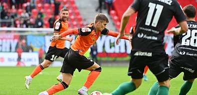 Piękny gol Gricia, zwycięstwo! Chrobry melduje się na podium-175662