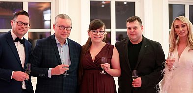 Sesja zaliczona, więc... Studenci i wykładowcy ruszyli na parkiet [FOTO]