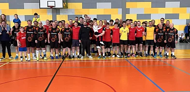 [WIDEO] Grębocice przeżyły oblężenie. Piłka ręczna przyciągnęła tłumy