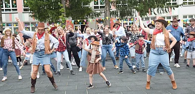[FOTO] Dziki Zachód opanował przedszkole na Koperniku w Głogowie
