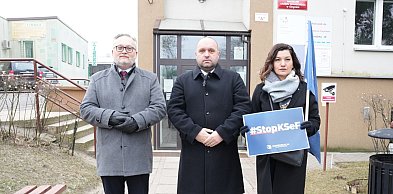 To jest niebezpieczna inwigilacja. W Głogowie protest pod skarbówką