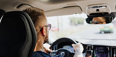 Jak zbudować pewność siebie za kierownicą?