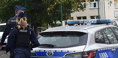 Prowadził po alkoholu, wiózł poszukiwaną. Głogowska policja zatrzymała parę