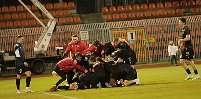 Ależ comeback Chrobrego! Stadion eksplodował, gramy w barażach!