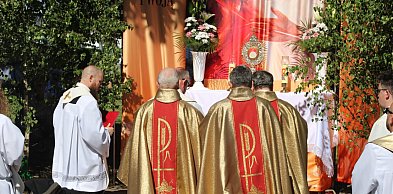Boże Ciało w Głogowie. Tłumy wiernych przeszły przez miasto