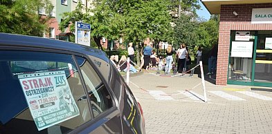 Strajk w głogowskim ZUS-ie. Pracownicy odeszli od biurek