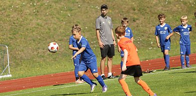 [FOTO] Setki dzieci na turnieju Chrobrego! Na tej murawie rodzą się marzenia