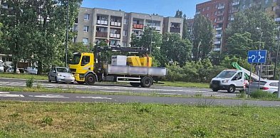 Kolizja na ul. Piłsudskiego w Głogowie. Ciężarówka z osobówką