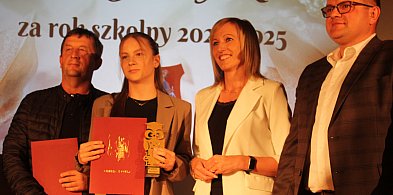 Średnia 5,88! Rekordowe wyniki uczniów nagrodzonych w Kotli-173837