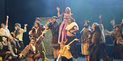 Prawdziwy hit na scenie w Głogowie -173894