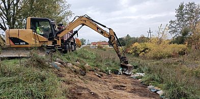 Koparki na wałach w Serbach. Mieszkańcy co tu się wyprawia?-175053