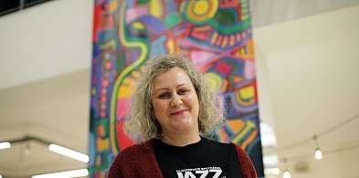 Stworzyła takie dzieła sztuki! Kinder: One grają jazzem-175676