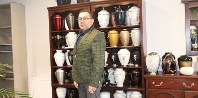 Urna wciąż nie dla każdego. Obyczaje w Głogowie-176024