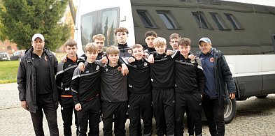 Z Głogowa, przez Warszawę do Barcelony? Piłkarze Chrobrego jadą na finał-176579