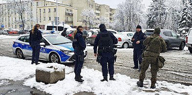 Alarm w sprawie bagażu pozostawionego na dworcu w Głogowie-177384