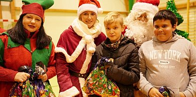 Euforia i radość na widok Mikołaja w Kotli. Jeden Święty, dwanaście sołectw [FOTO]-178017