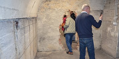 Do podziemnego szpitala w Głogowie można wejść już z drugiej strony [FOTO]-179137